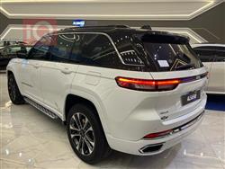 جیپ گراند شیرۆکی